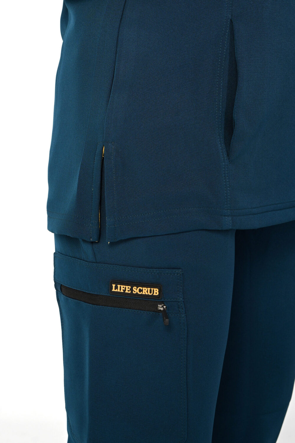 V-Neck woman Scrub Petrol Blue - الصورة 4