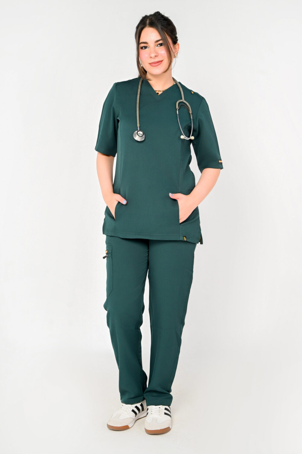 V-Neck Woman Scrub Green - الصورة 2